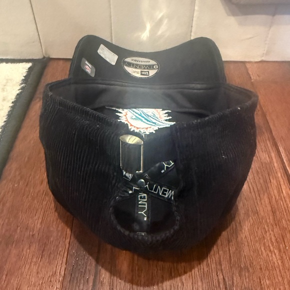 NEW ERA MIAMI DOLPHINS CORDUROY UNISEX ADJUSTABLE CAP, ONE SIZE, BLACK - Picture 8 of 13